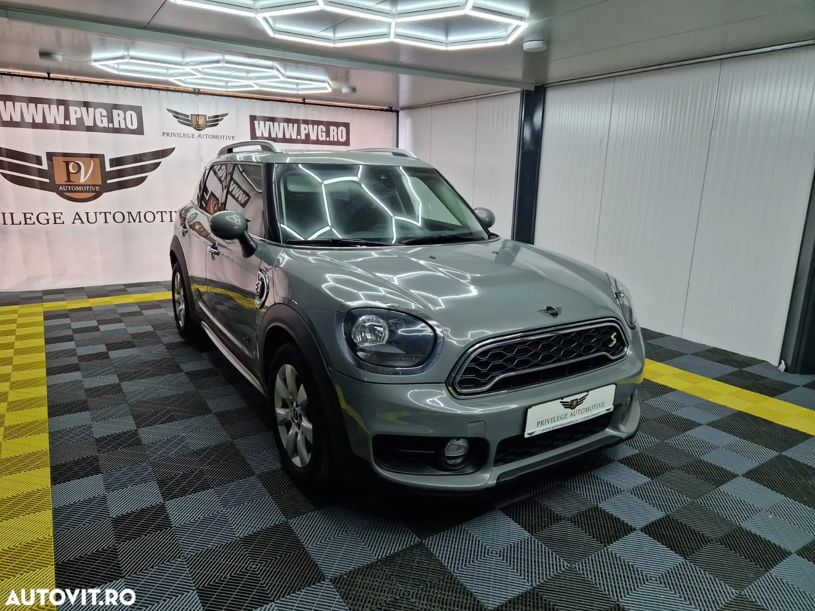 Mini Countryman Cooper S E ALL4 AT - 3