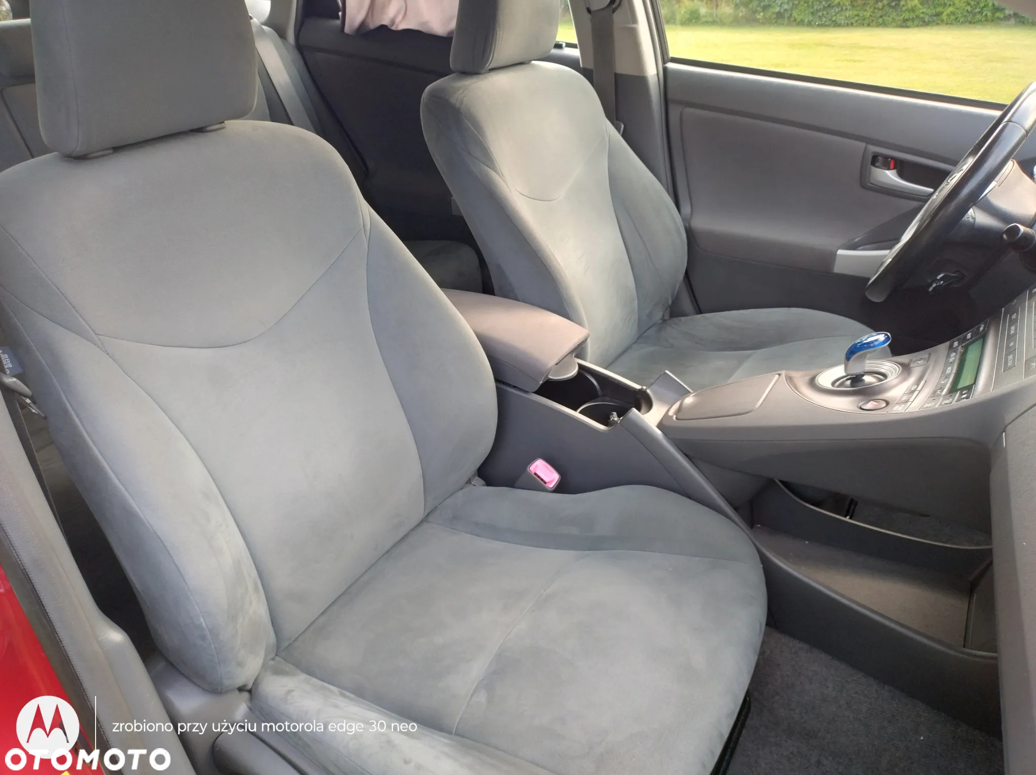 Toyota Prius 1.8 Hybrid Premium - 28