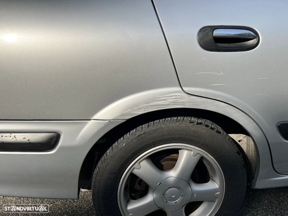 Nissan Almera 1.5 Comfort ABS+AC - 14