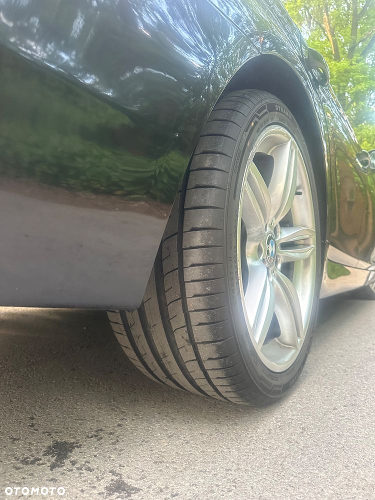 BMW Seria 5 525d - 35