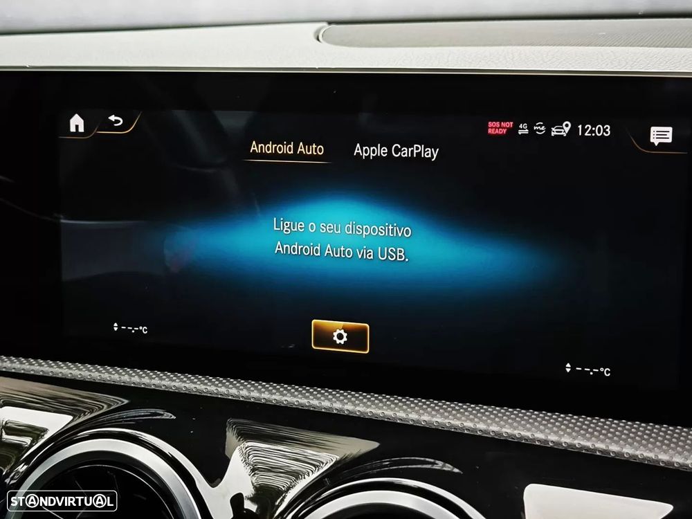 Mercedes-Benz A 180 d AMG Line - 35