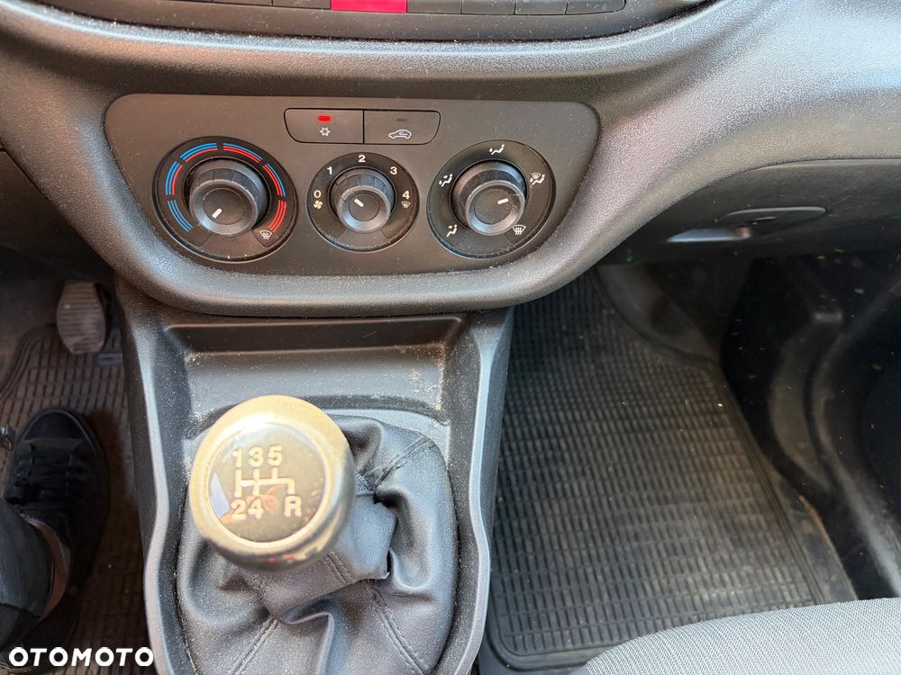 Fiat Doblo 1.4 16V Dynamic - 20