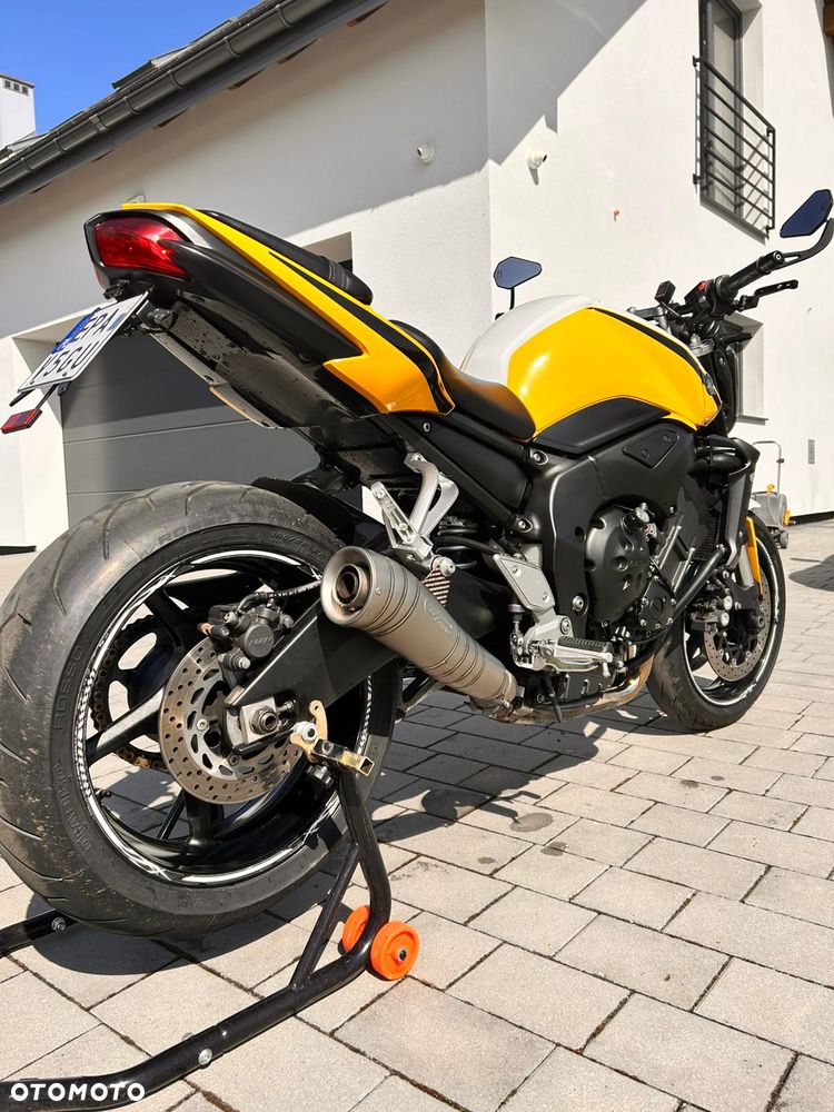 Yamaha FZ - 10