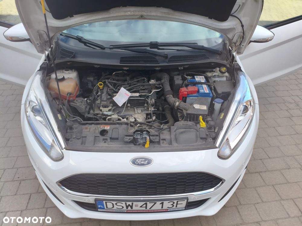 Ford Fiesta 1.0 Celebration - 38