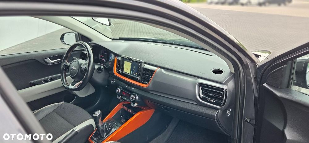 Kia Stonic 1.6 CRDi Platinum Edition - 21