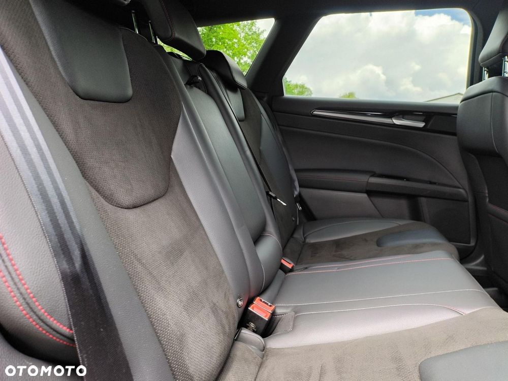 Ford Mondeo - 29
