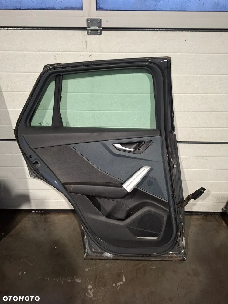 Audi Q2 drzwi lewy tył L7XM demontaż - 5