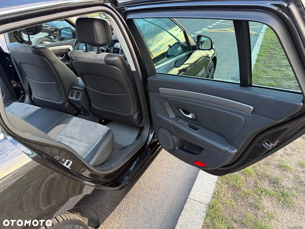 Renault Laguna dCi 150 FAP Bose - 21