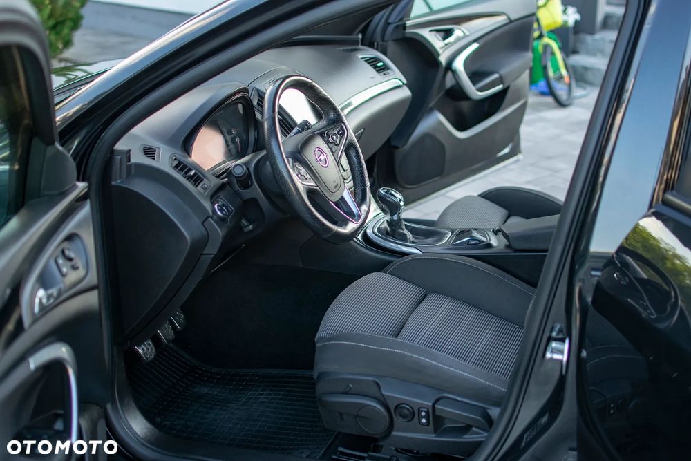 Opel Insignia - 27