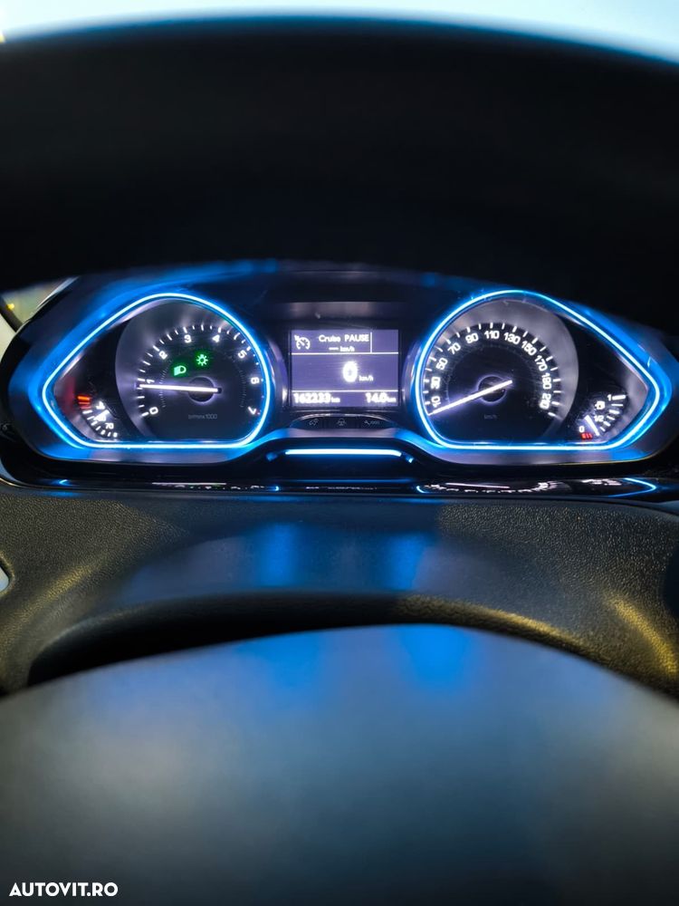 PEUGEOT 208 2013 — imagine 18