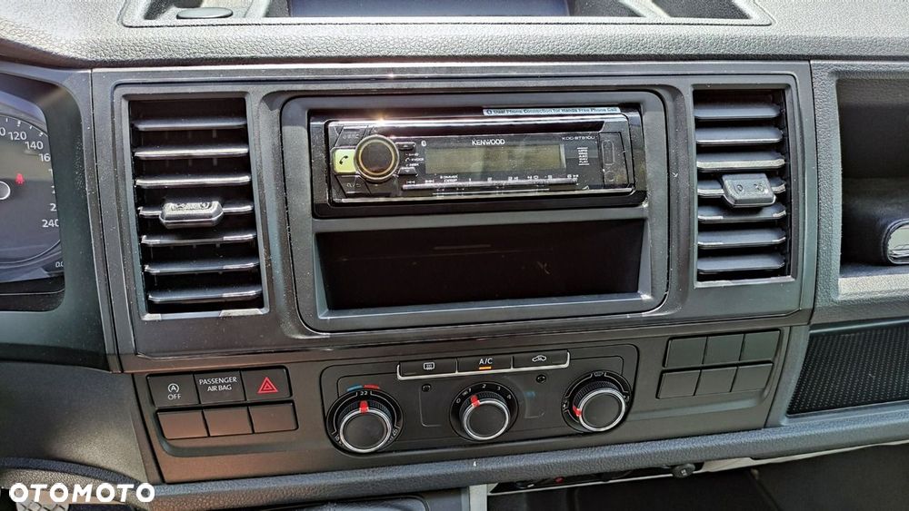 Volkswagen Transporter - 30