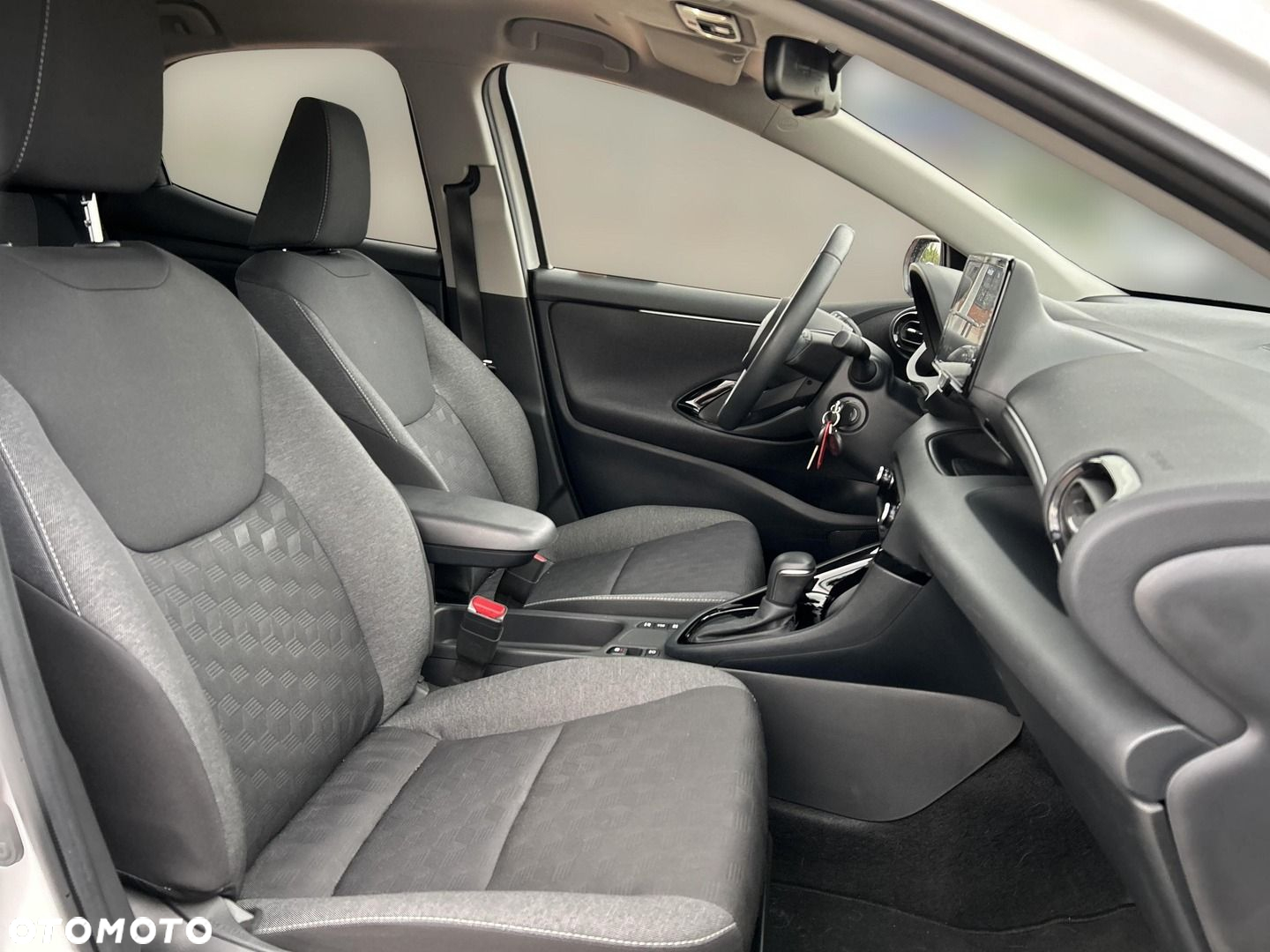 Toyota Yaris - 10