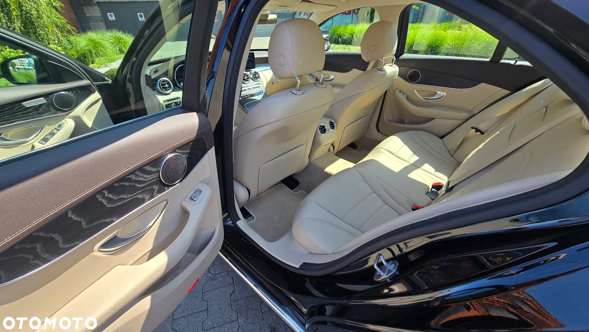 Mercedes-Benz Klasa C 220 d 4MATIC 9G-TRONIC - 18