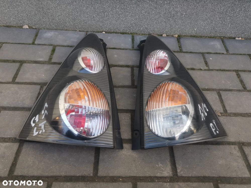 LAMPA TYLNA PRAWA CITROEN C1 - 2