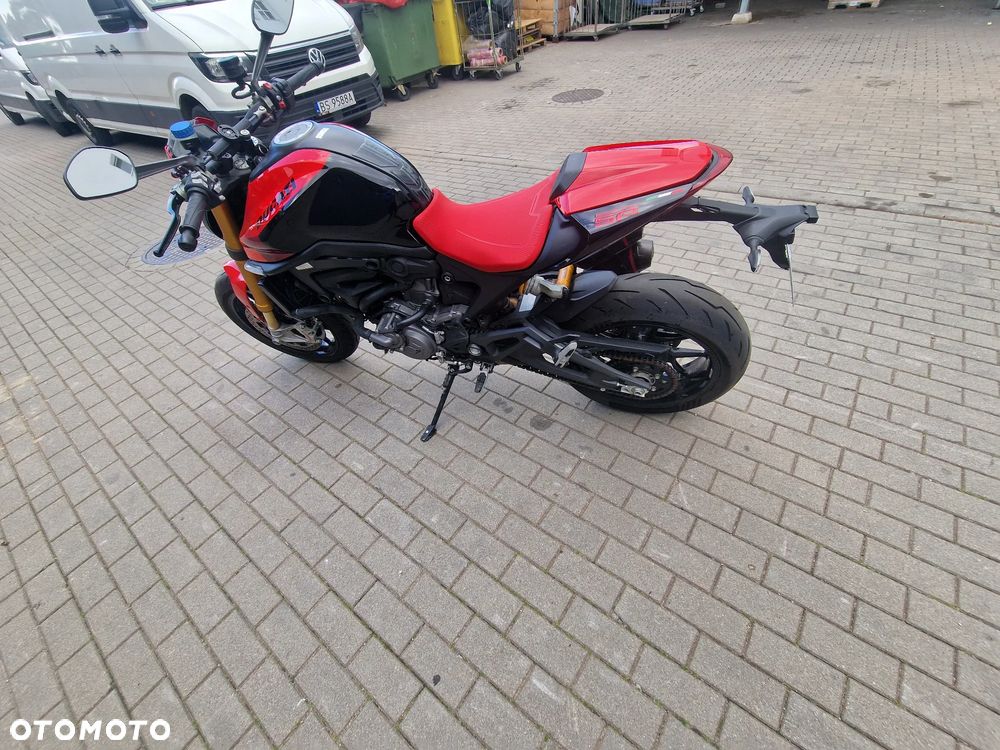 Ducati Monster - 10