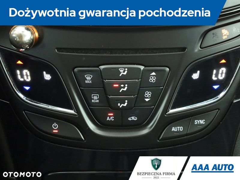 Opel Insignia - 11