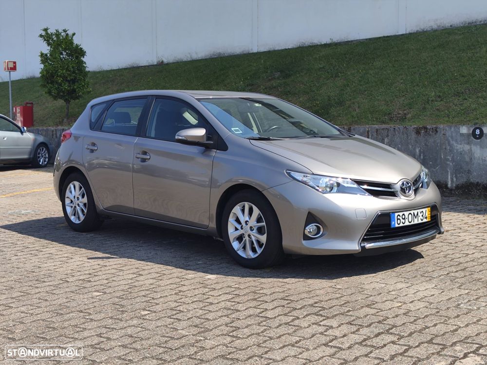 Toyota Auris 1.33 VVT-i Comfort+J16 - 2