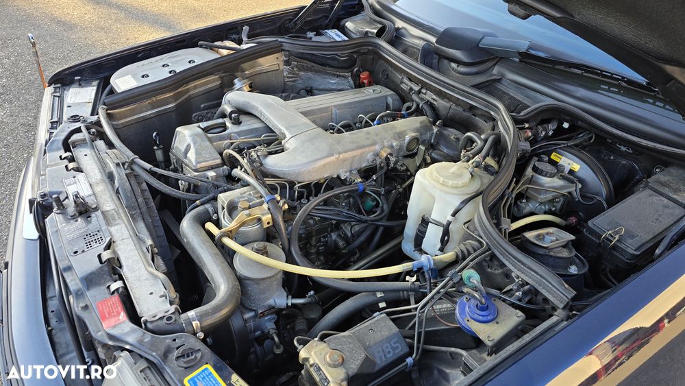 Mercedes-Benz W124 - 12