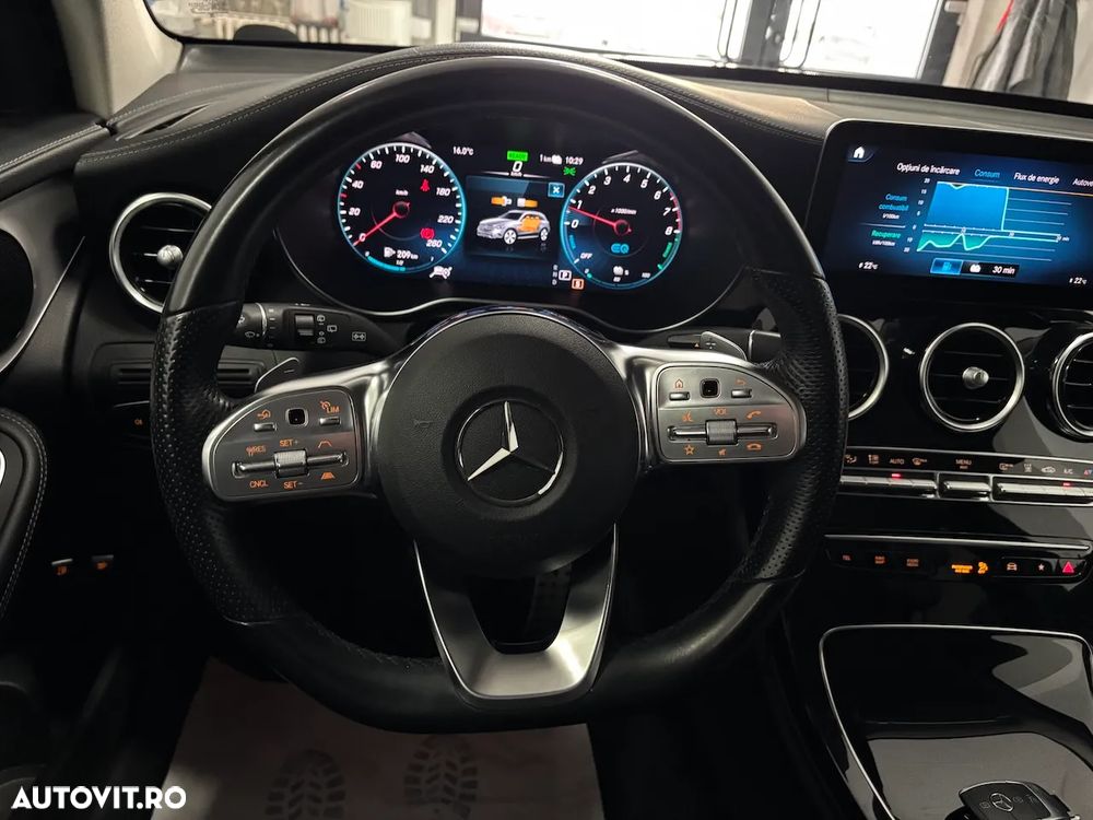 Mercedes-Benz GLC 300 e 4MATIC - 27