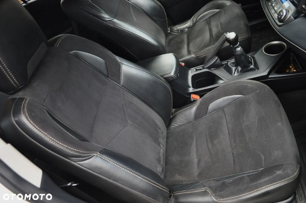 Toyota RAV4 2.2 D-4D 4x4 Executive - 29