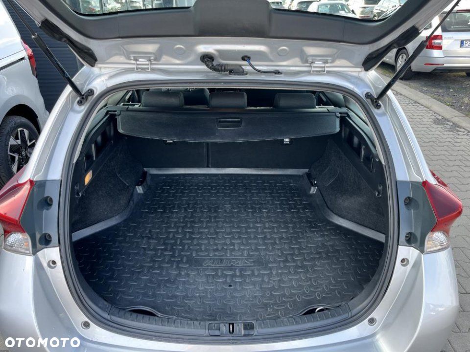 Toyota Auris - 10