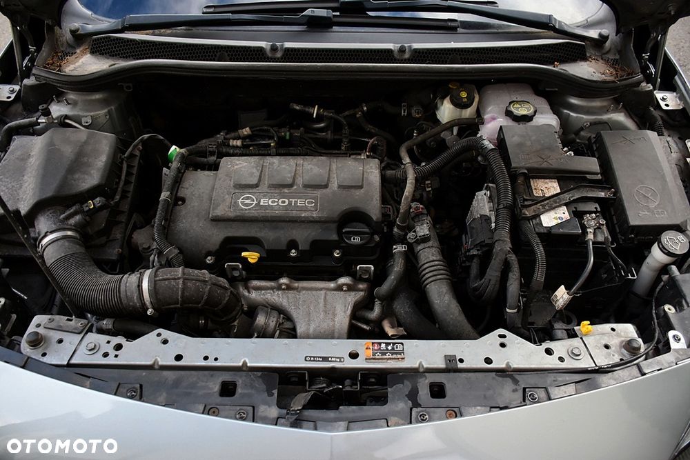 Opel Astra 1.4 Turbo Active - 28