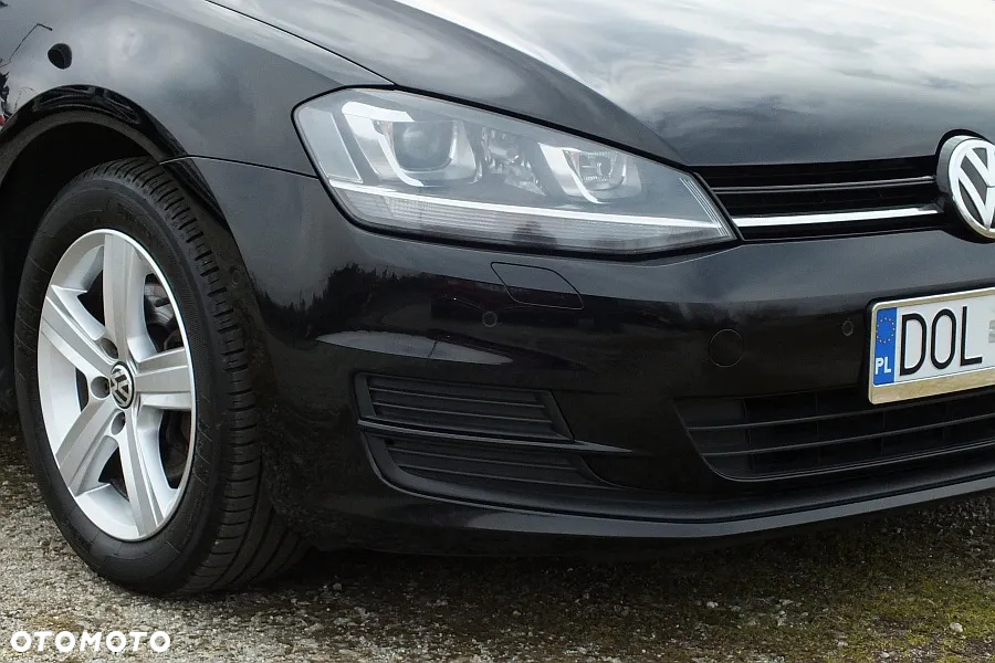 Volkswagen Golf - 34