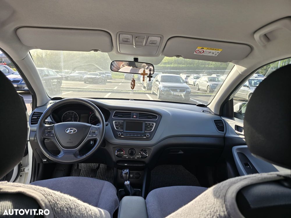 Hyundai i20 1.25 84CP M/T Comfort - 11