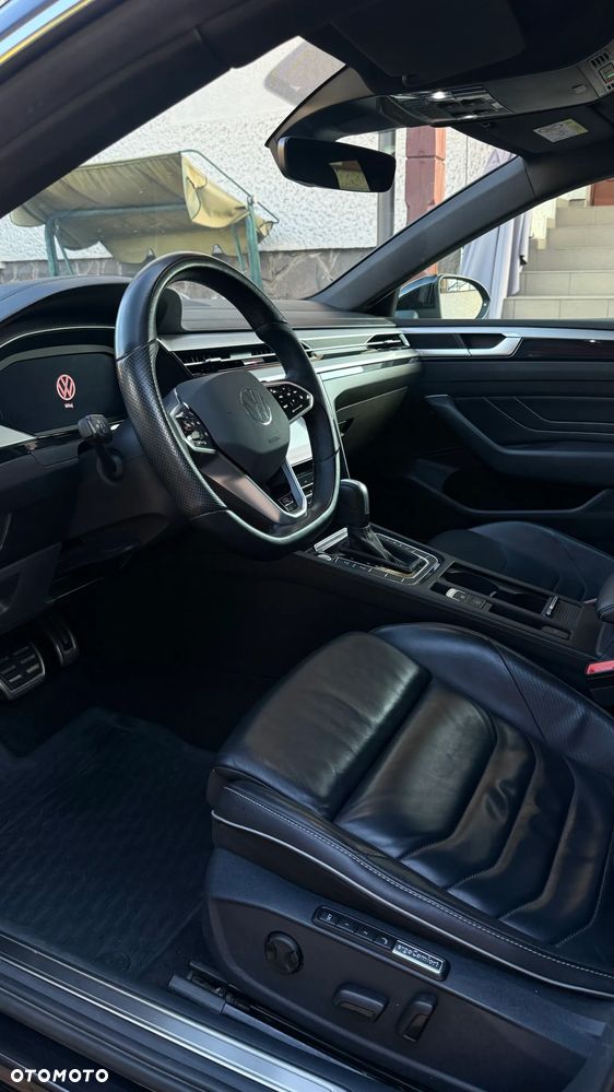 Volkswagen Arteon 2.0 TDI SCR DSG R-Line - 13