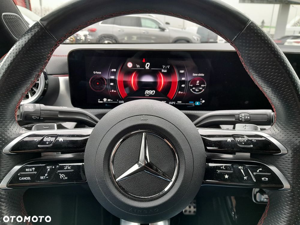 Mercedes-Benz CLA 200 AMG Line 7G-DCT - 11