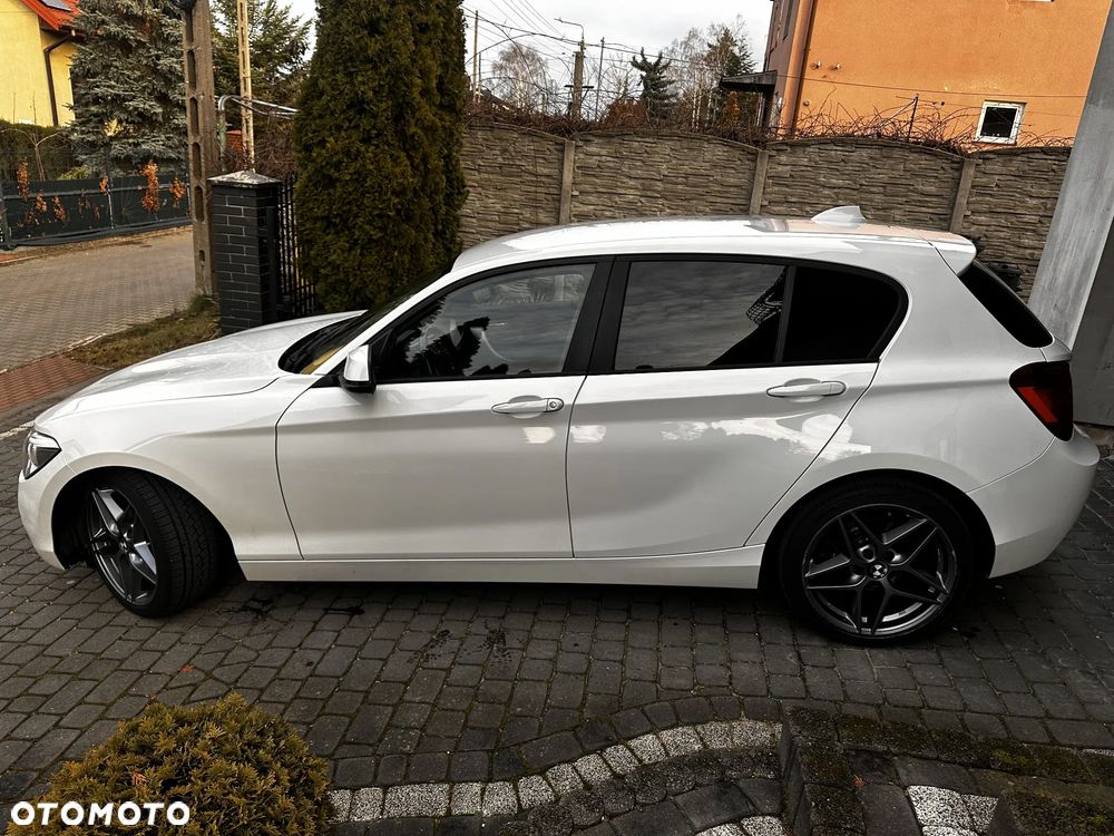 BMW Seria 1 114i - 8