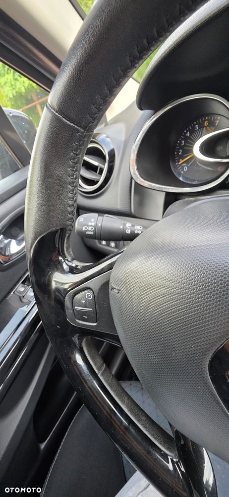 Renault Clio TCe 90 Limited - 17