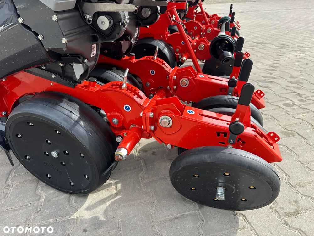 Kuhn Elektryczny siewnik punktowy MAXIMA 3 TS E KUHN - 13