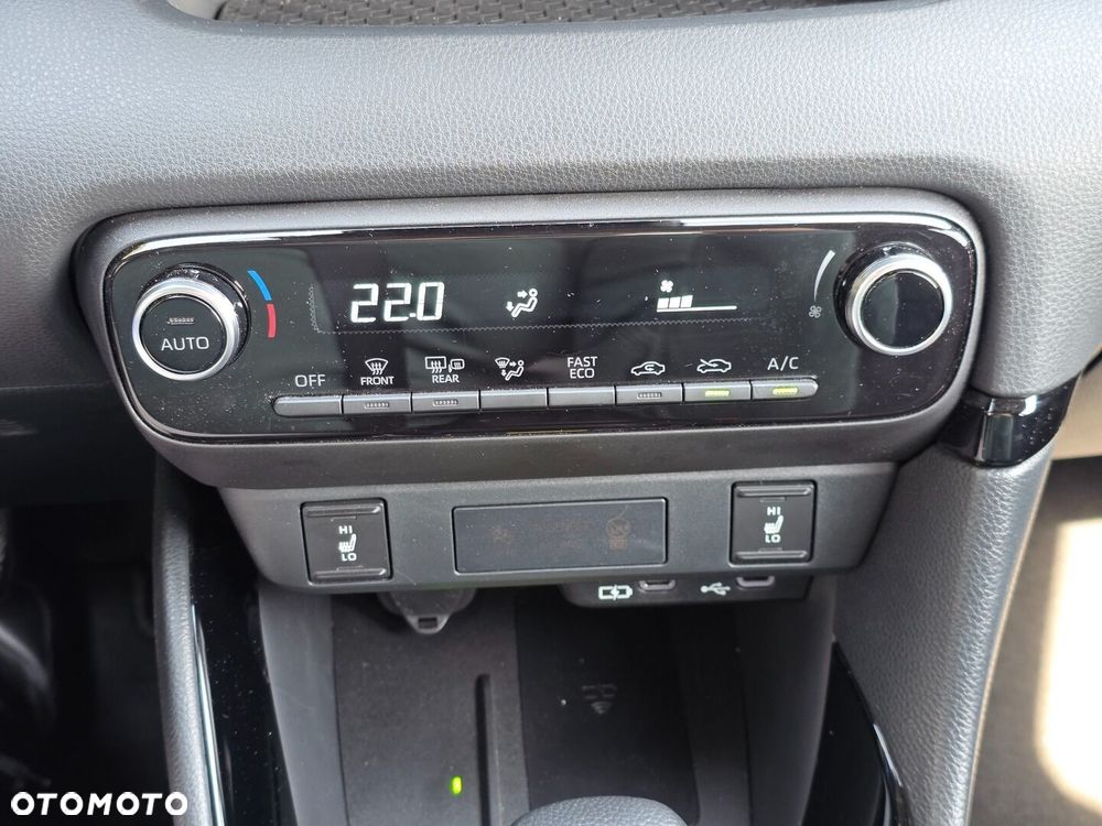 Toyota Yaris Hybrid 1.5 Style - 14