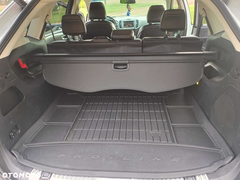 Ford Edge - 4