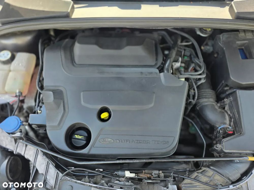 Ford Focus 2.0 TDCi DPF Titanium - 6
