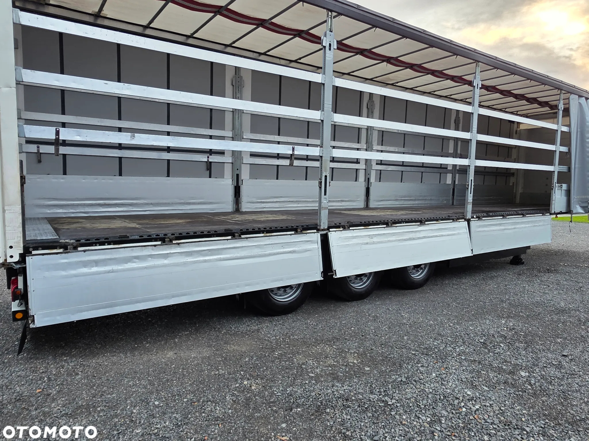 Schmitz Cargobull SCB*S3T/BURTO FIRANKA/NOWE PLANDEKI/SPROWADZONA Z NIEMIEC/STAN WZOROWY - 18