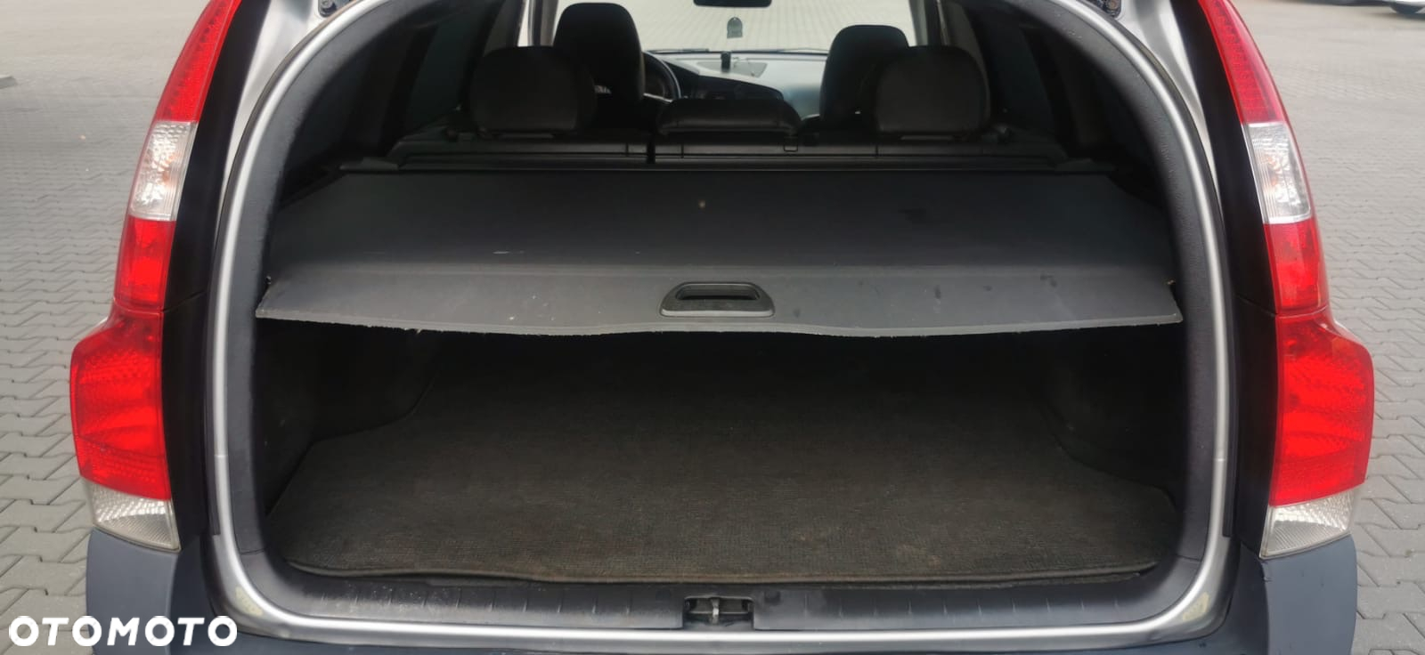 Volvo XC 70 D5 AWD Automatik - 14