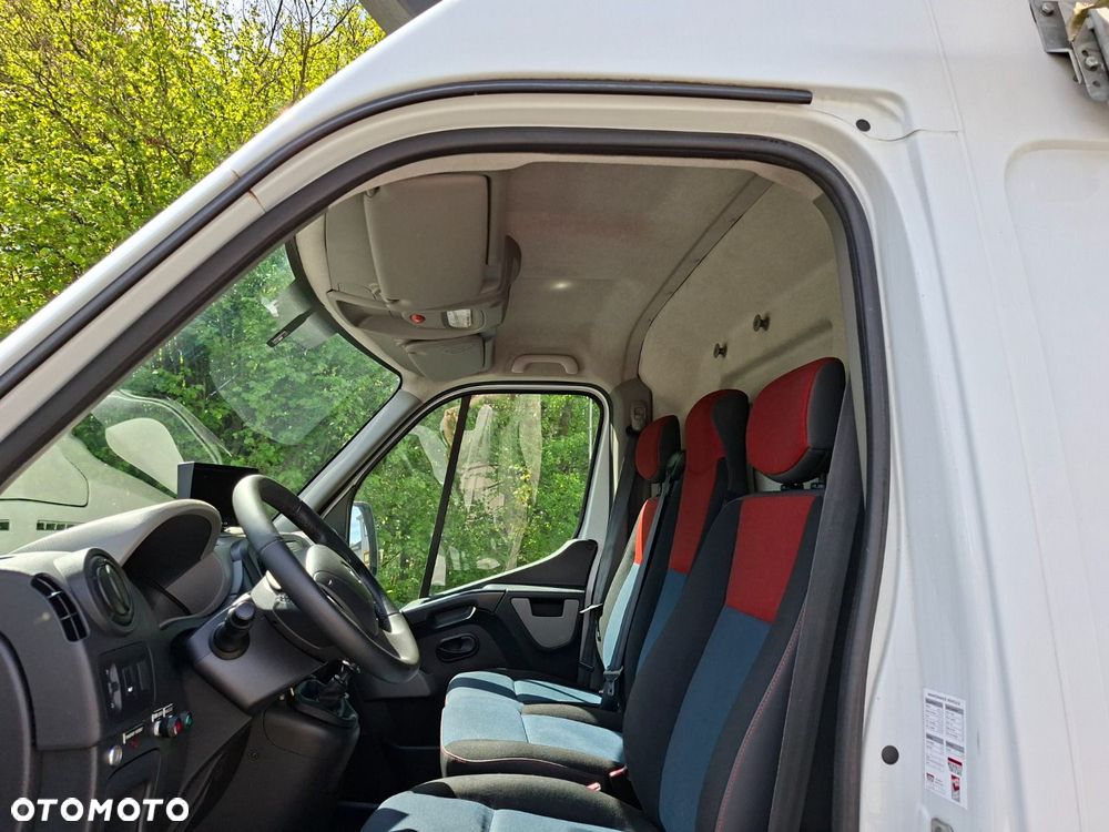 Renault Master + Klubb K26 - 15