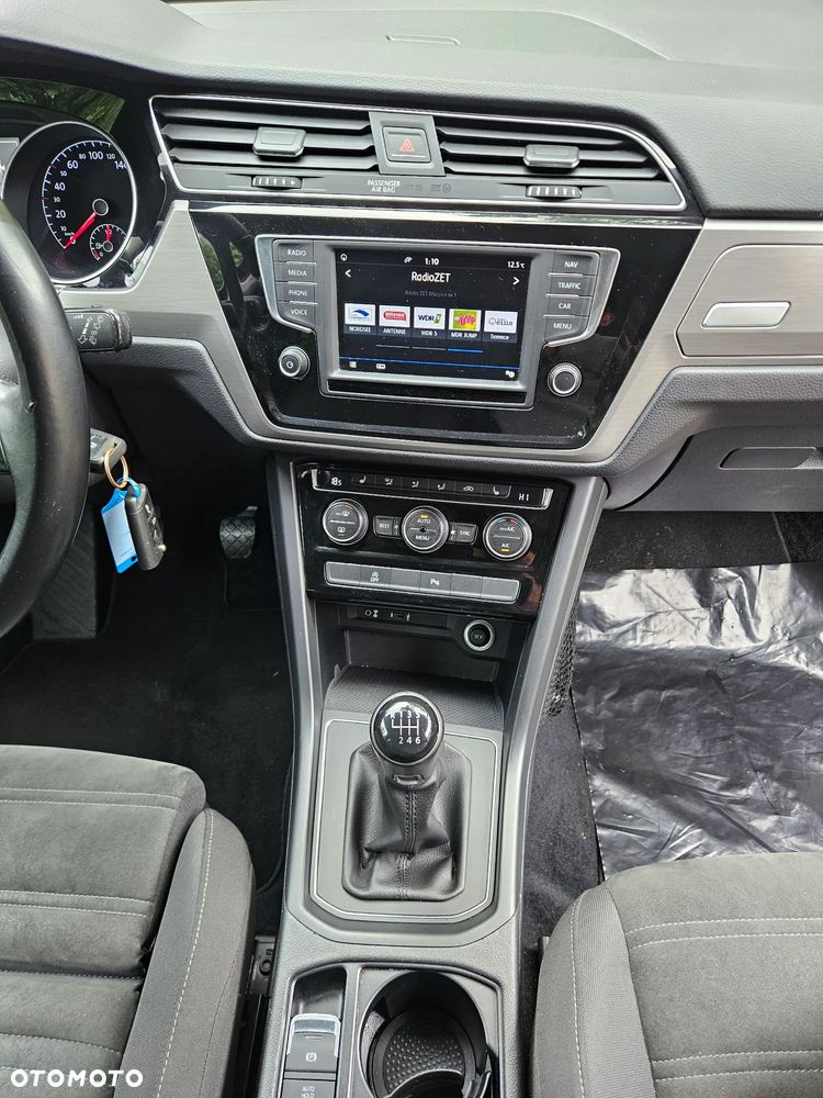 Volkswagen Touran 2.0 TDI SCR Comfortline - 13