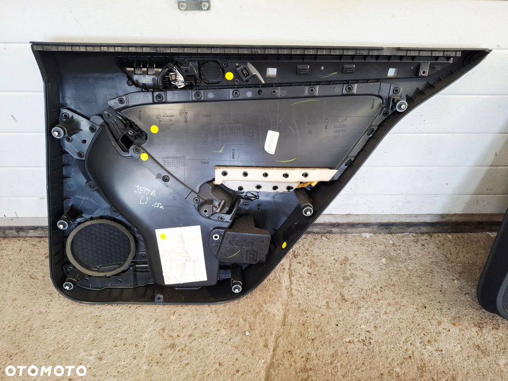 Boczek Tapicerka Drzwi Prawy Przód Lewy/Prawy Tył VW Jetta 2015r 5C - 9