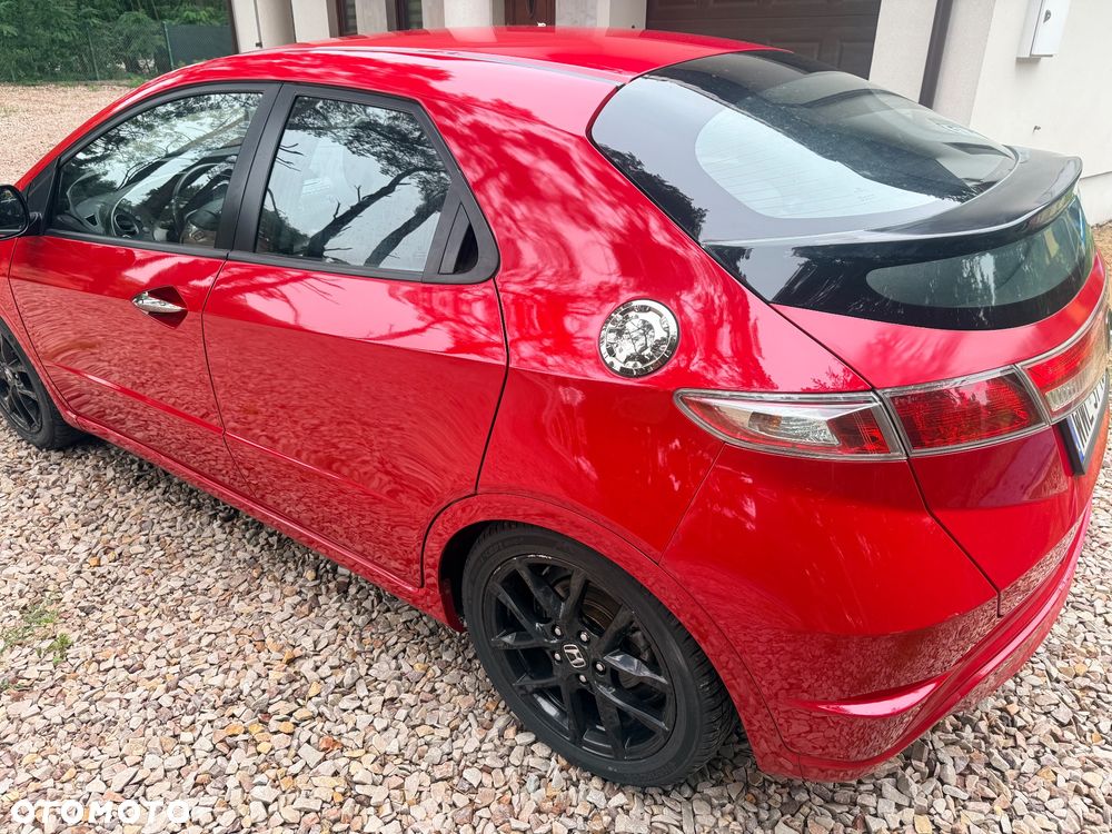 Honda Civic 1.8 GT Special Edition - 11