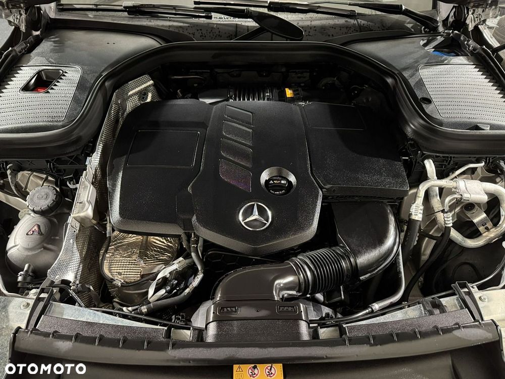 Mercedes-Benz GLC 220 d 4Matic 9G-TRONIC - 36