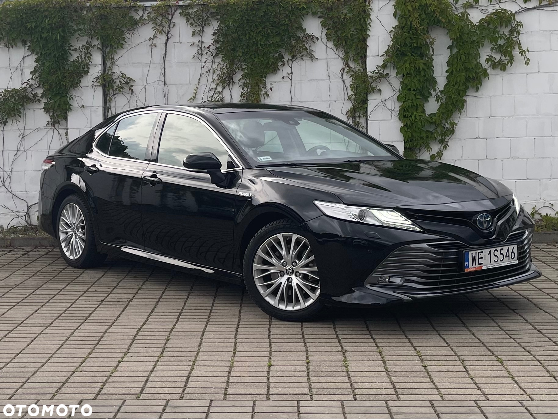 Toyota Camry 2.5 Hybrid Executive CVT - 2
