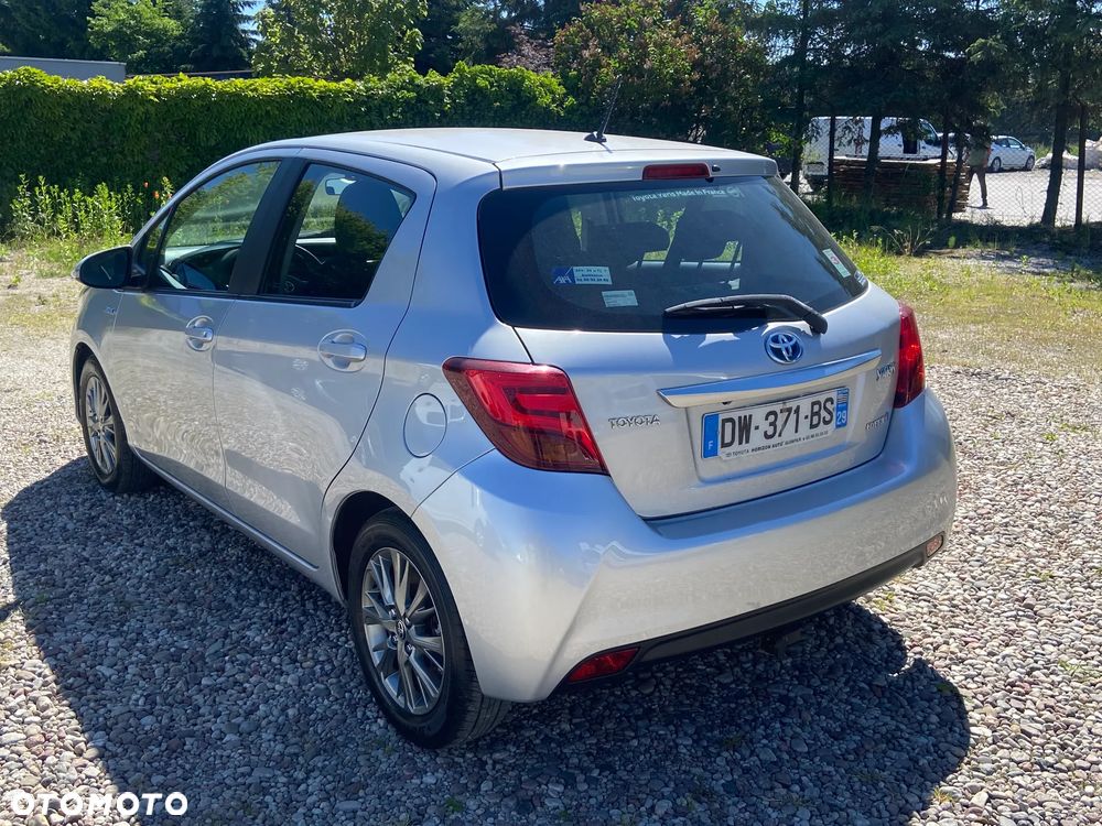 Toyota Yaris - 17