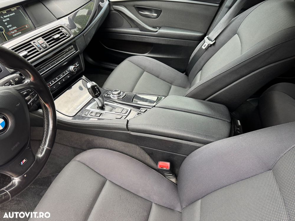 BMW Seria 5 520d Sport-Aut. - 14