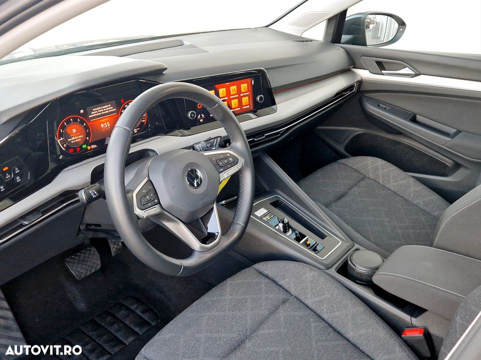 Volkswagen Golf 1.5 eTSI ACT DSG MHEV Life - 17
