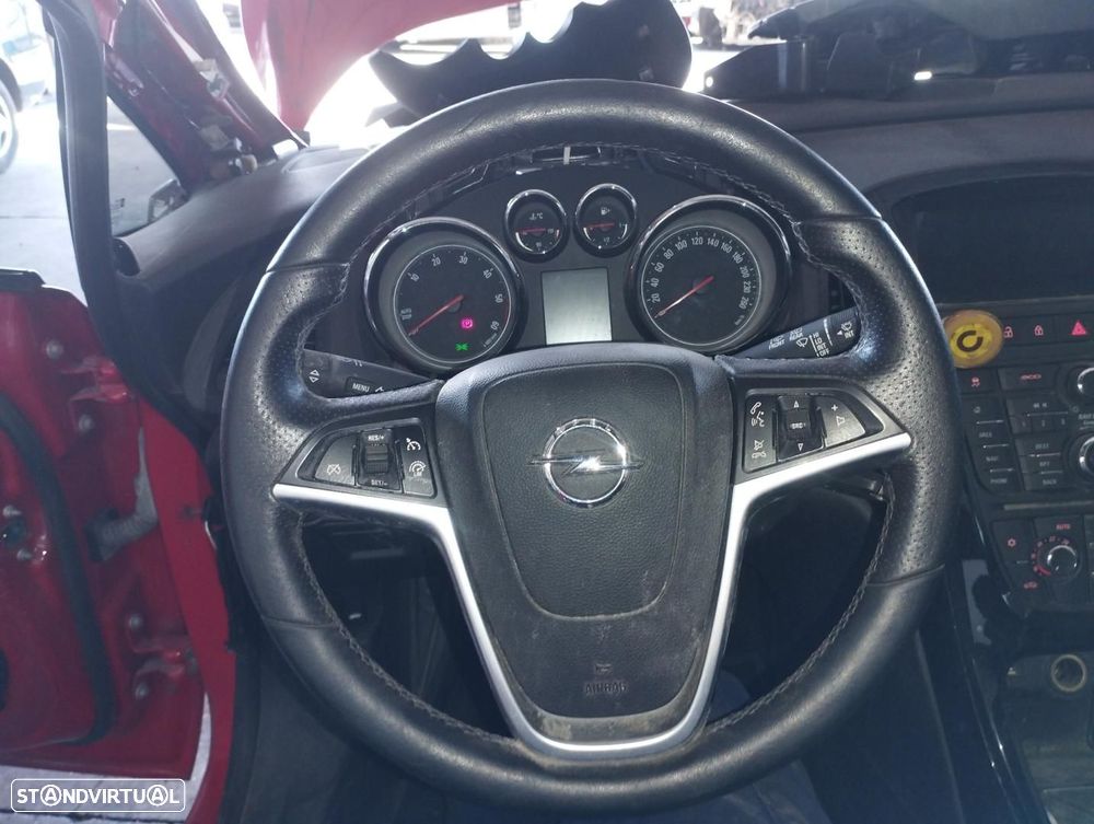 VOLANTE OPEL ASTRA J GTC - 1
