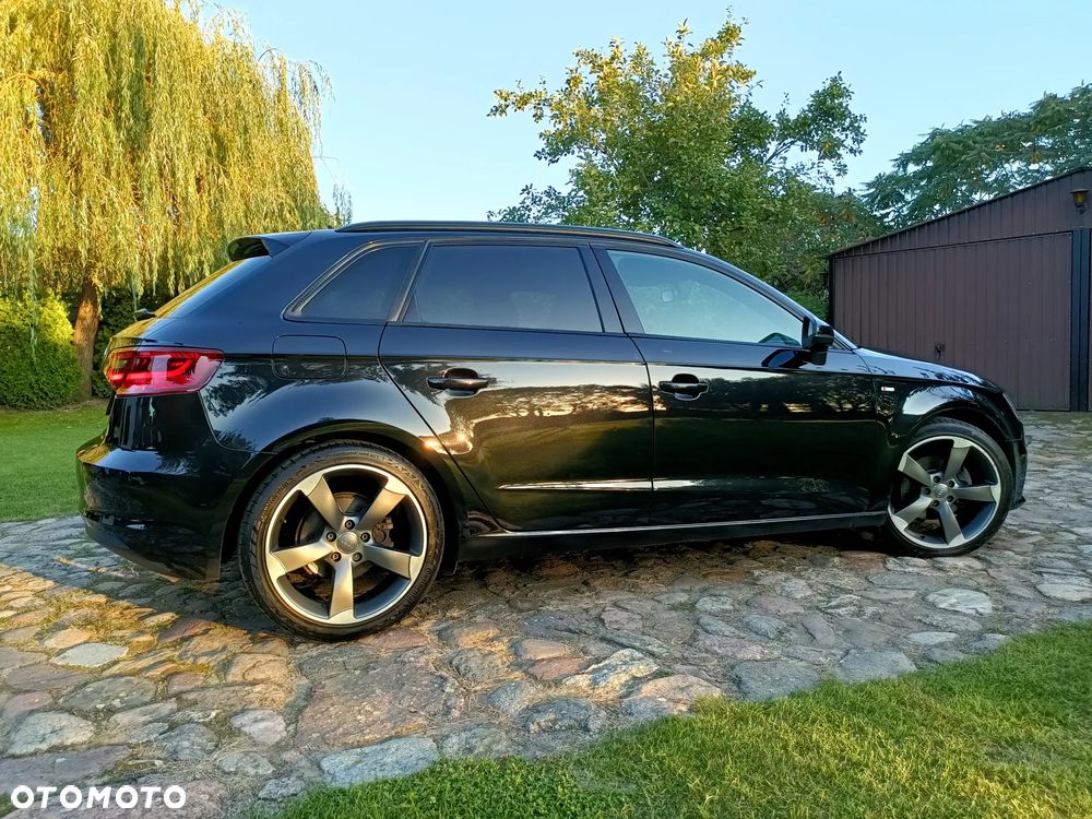 Audi A3 Sportback 2.0 TDI S line Sportpaket - 15