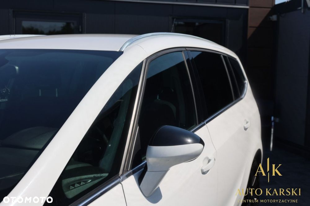 Opel Zafira - 12